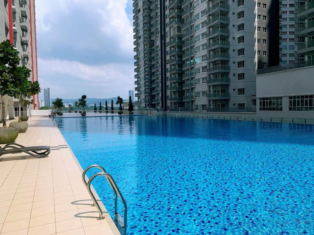 Corner Kl Pool View Rc Residence Kuala Lumpur Eksteriør billede