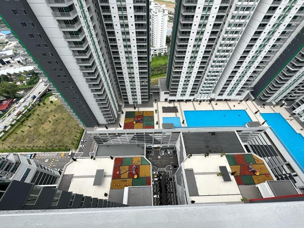 Corner Kl Pool View Rc Residence Kuala Lumpur Eksteriør billede